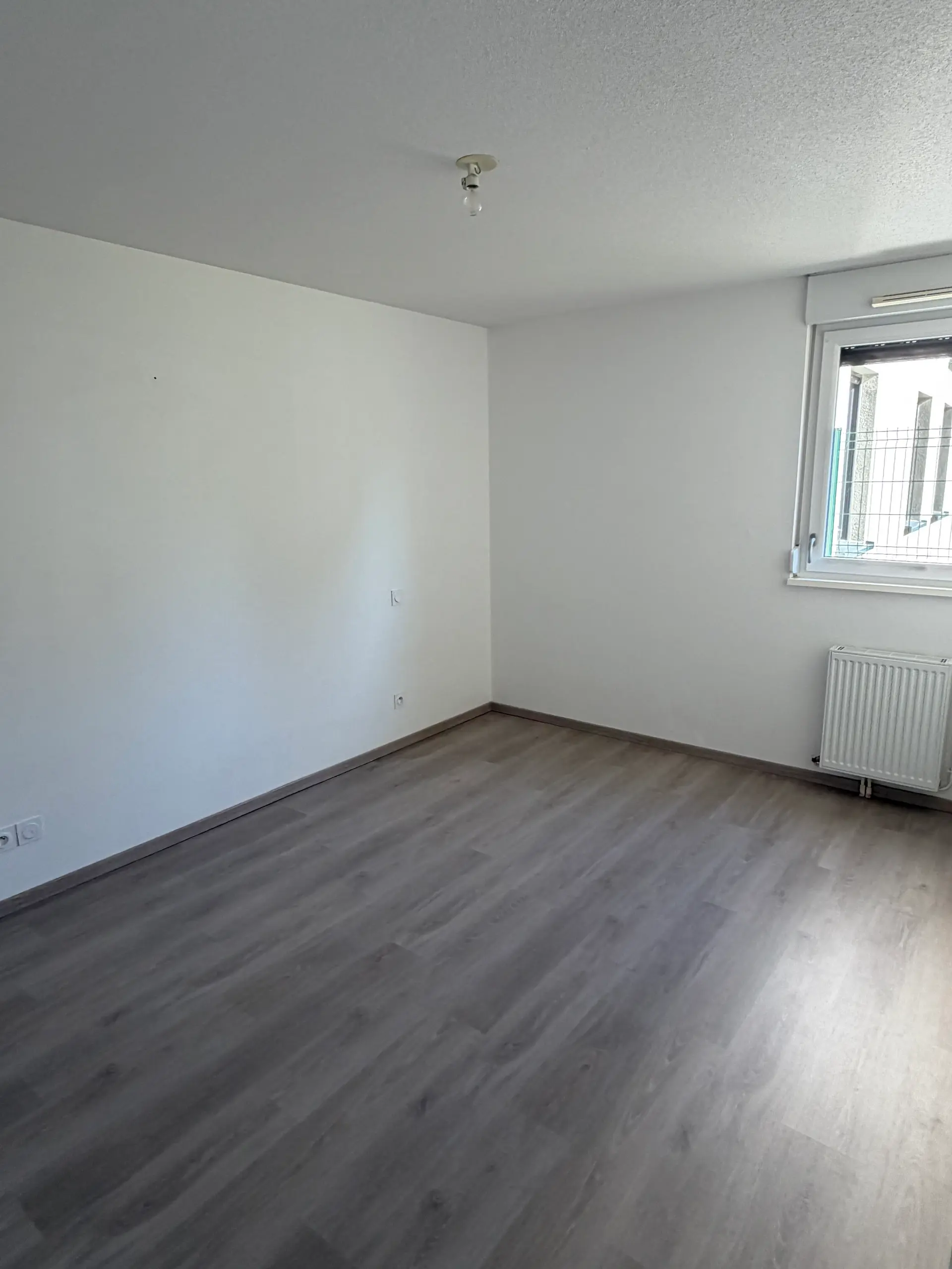 Image de Beau T3 avec terrasse, jardin et parking – Proche centre-ville Troyes