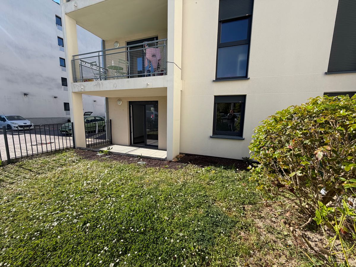 Image de Beau T3 avec terrasse, jardin et parking – Proche centre-ville Troyes