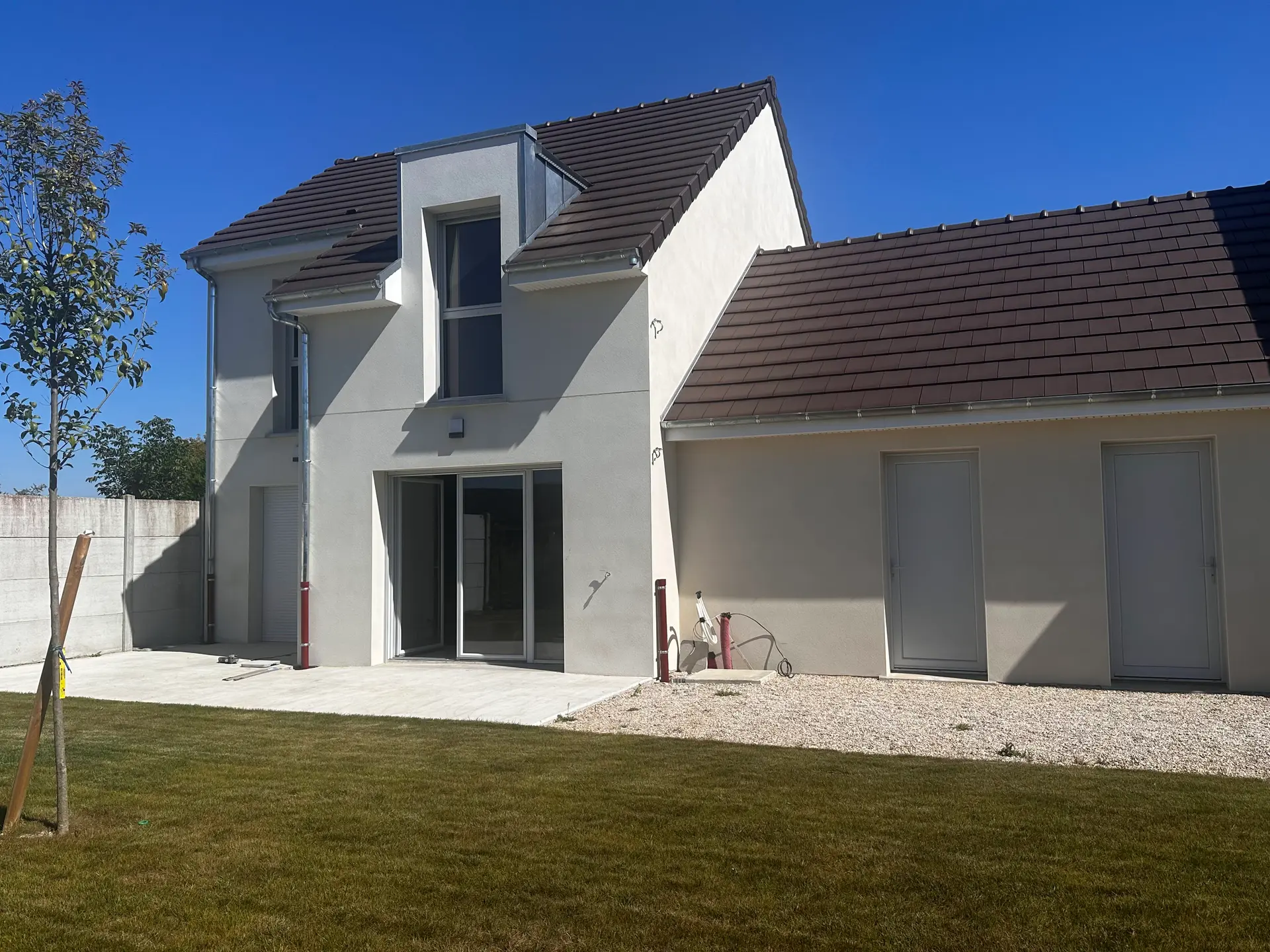 Image de Pavillon mitoyen récent de 93 m² à Maizières-la-Grande-Paroisse