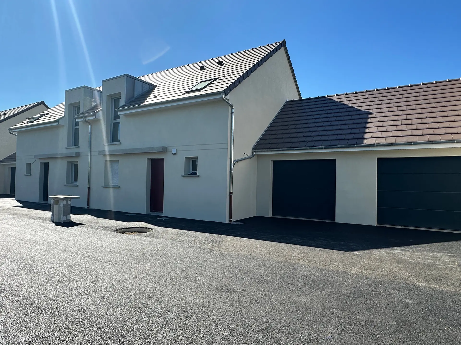 Image de Pavillon mitoyen récent de 93 m² à Maizières-la-Grande-Paroisse