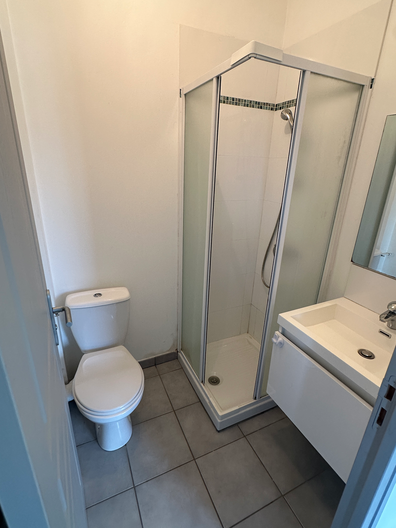 Image de Studio proche UTT ESTP EPF